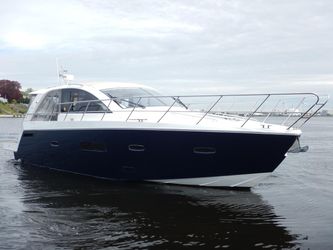 42' Sealine 2012 Yacht For Sale